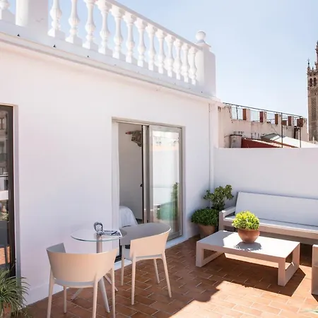 Puerta Catedral Holiday Suites Sevilla Exterior photo